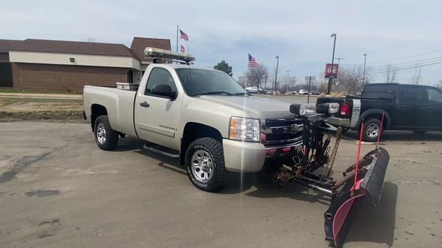 2007 Chevrolet Silverado 1500 Regular Cab LT Pickup 2D 8 ft - 20542625 - 6