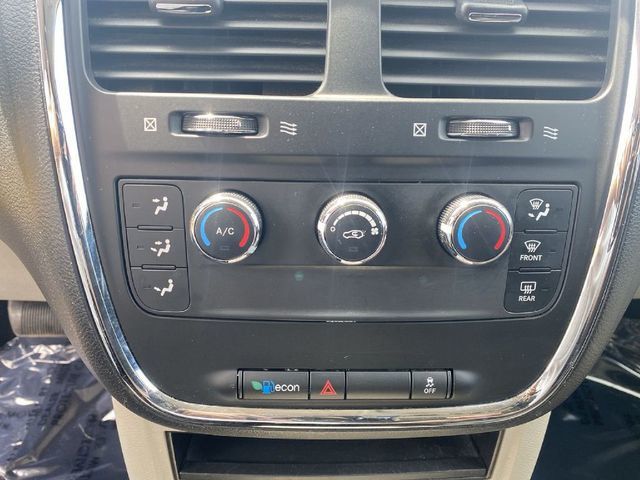 2014 Dodge Grand Caravan Passenger SE Minivan 4D - 20657814 - 15