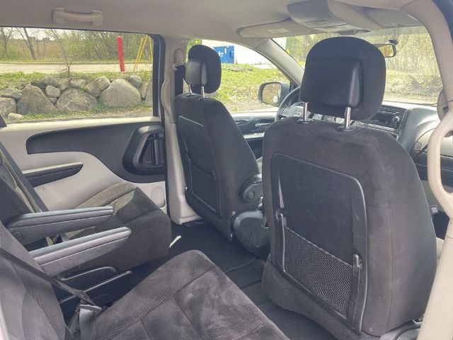 2014 Dodge Grand Caravan Passenger SE Minivan 4D - 20657814 - 23