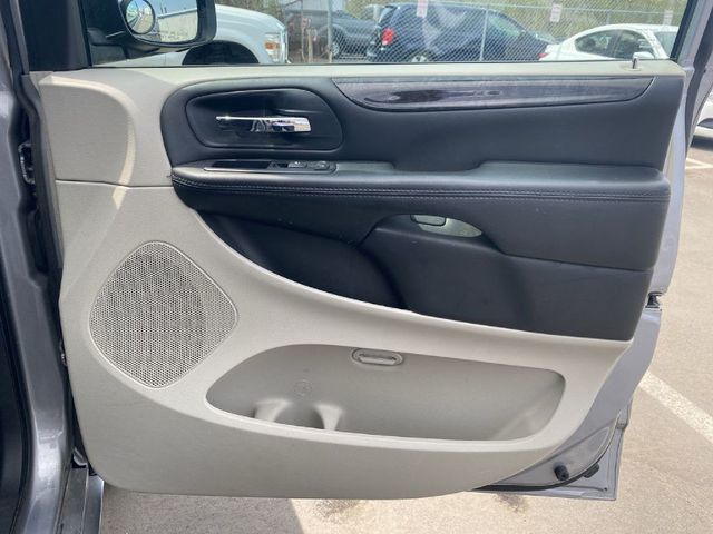 2014 Dodge Grand Caravan Passenger SE Minivan 4D - 20657814 - 28