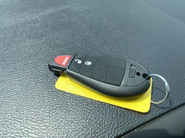 2014 Dodge Grand Caravan Passenger SE Minivan 4D - 20657814 - 33