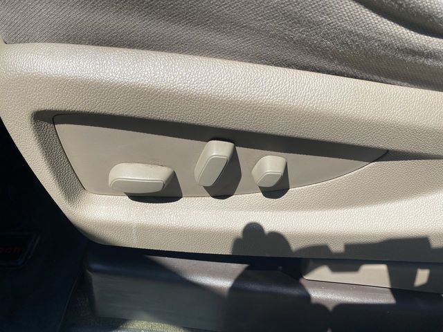 2015 Chevrolet Silverado 1500 Crew Cab LT Pickup 4D 5 3/4 ft - 20563444 - 15