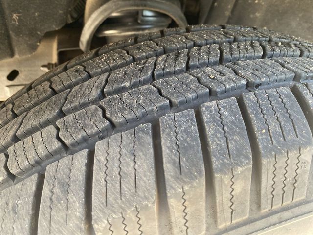 2015 Chevrolet Silverado 1500 Crew Cab LT Pickup 4D 5 3/4 ft - 20563444 - 25