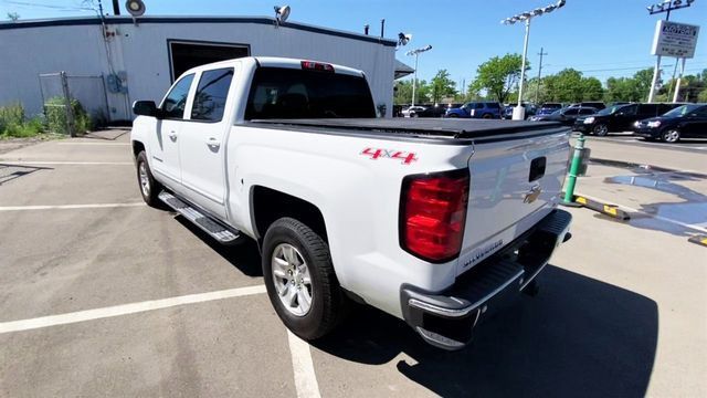 2015 Chevrolet Silverado 1500 Crew Cab LT Pickup 4D 5 3/4 ft - 20563444 - 4