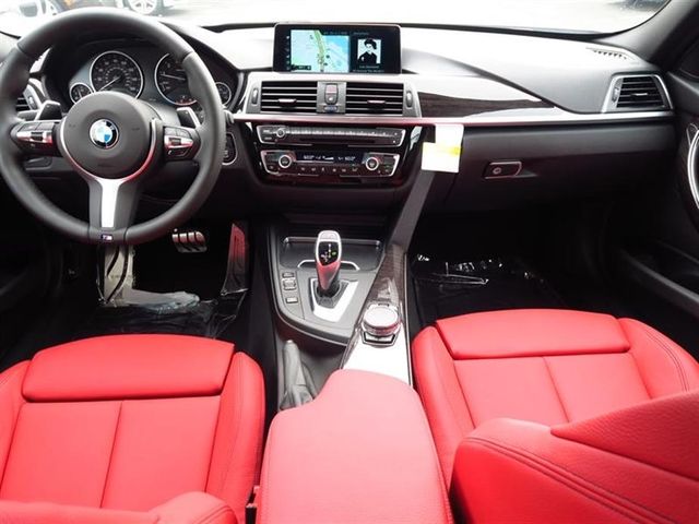 2017 BMW 3 Series 330i - 16531294 - 4