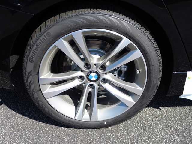 2017 BMW 3 Series 330i - 16745531 - 3