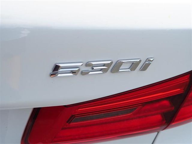 2017 BMW 5 Series 530i - 16402941 - 9