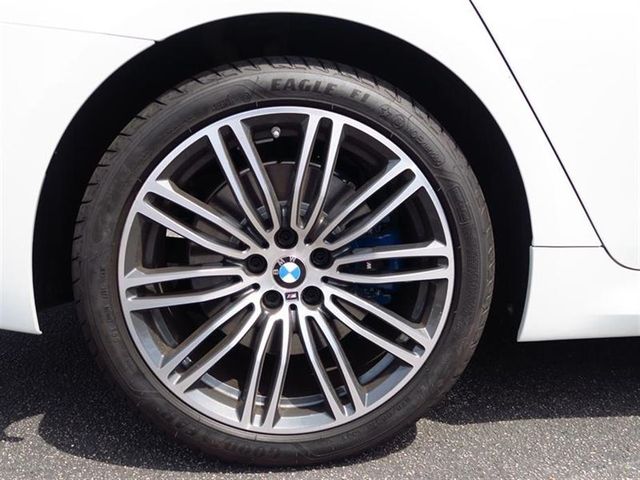 2017 BMW 5 Series 530i - 16402941 - 3