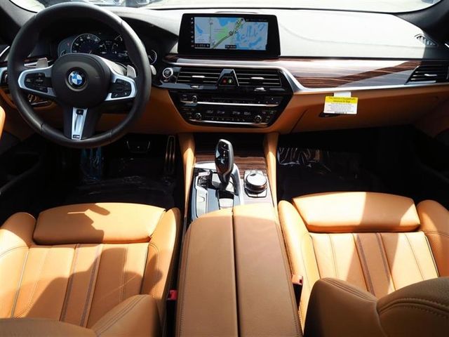 2017 BMW 5 Series 530i - 16402941 - 4