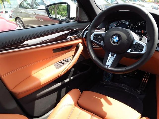 2017 BMW 5 Series 530i - 16402941 - 5