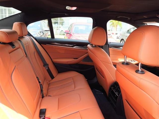 2017 BMW 5 Series 530i - 16402941 - 8