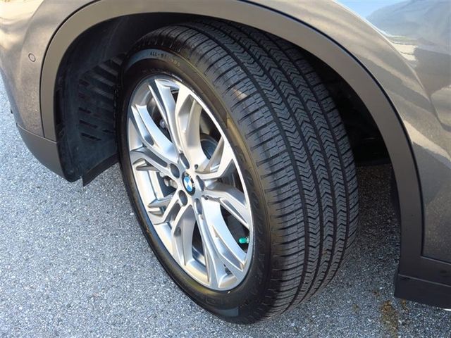 2017 BMW X1 sDrive28i - 16989463 - 30