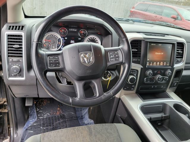 2017 Ram 1500 Crew Cab SLT Pickup 4D 5 1/2 ft - 21319326 - 10