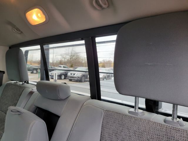 2017 Ram 1500 Crew Cab SLT Pickup 4D 5 1/2 ft - 21319326 - 18