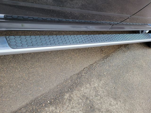 2017 Ram 1500 Crew Cab SLT Pickup 4D 5 1/2 ft - 21319326 - 25