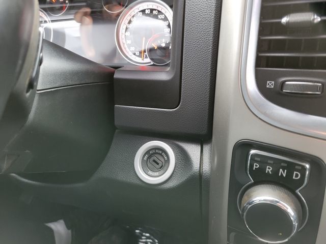 2017 Ram 1500 Crew Cab SLT Pickup 4D 5 1/2 ft - 21319326 - 42