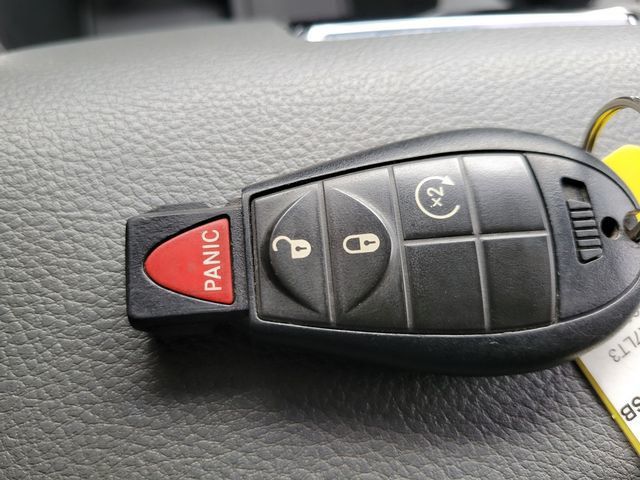 2017 Ram 1500 Crew Cab SLT Pickup 4D 5 1/2 ft - 21319326 - 52