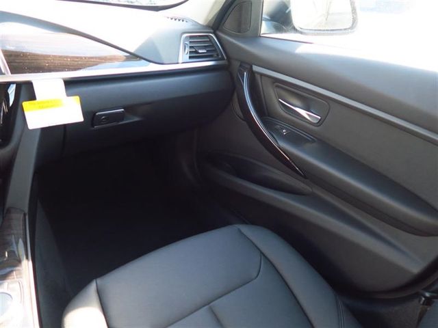 2018 BMW 3 Series 320i - 16958127 - 7