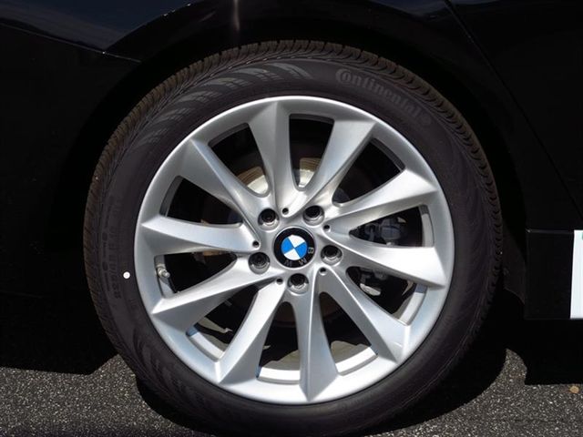 2018 BMW 3 Series 320i - 17050843 - 3