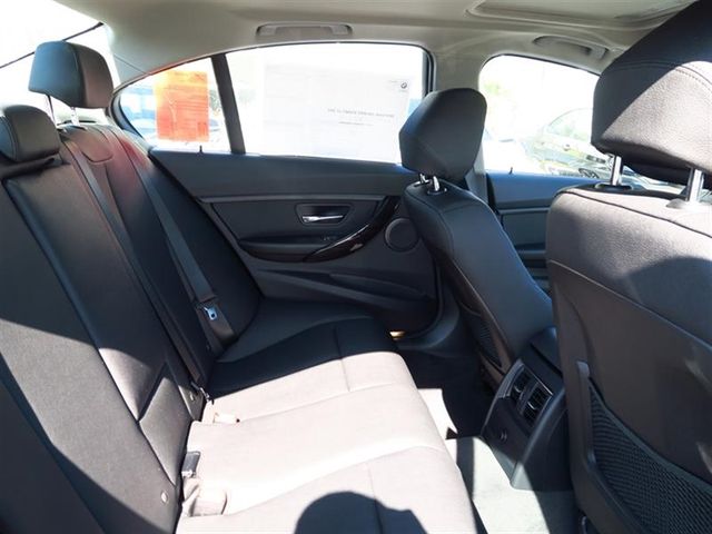 2018 BMW 3 Series 320i - 17050843 - 8