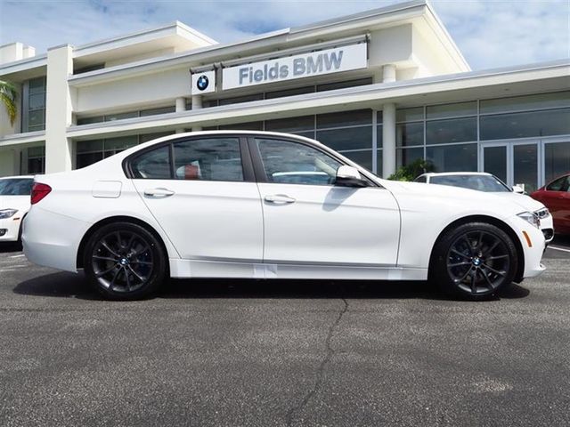 2018 BMW 3 Series 320i xDrive - 16691818 - 1