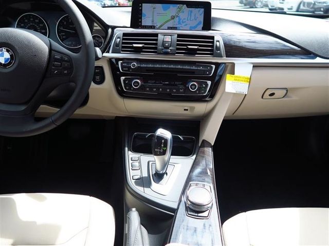 2018 BMW 3 Series 320i xDrive - 16691818 - 6