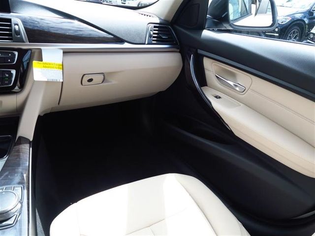 2018 BMW 3 Series 320i xDrive - 16691818 - 7