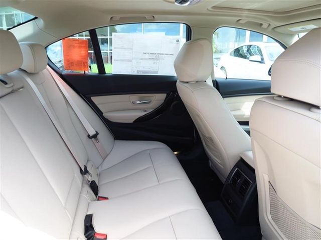 2018 BMW 3 Series 320i xDrive - 16691818 - 8
