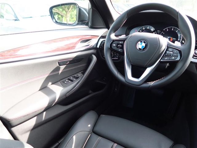 2018 BMW 5 Series 530i - 16804740 - 5