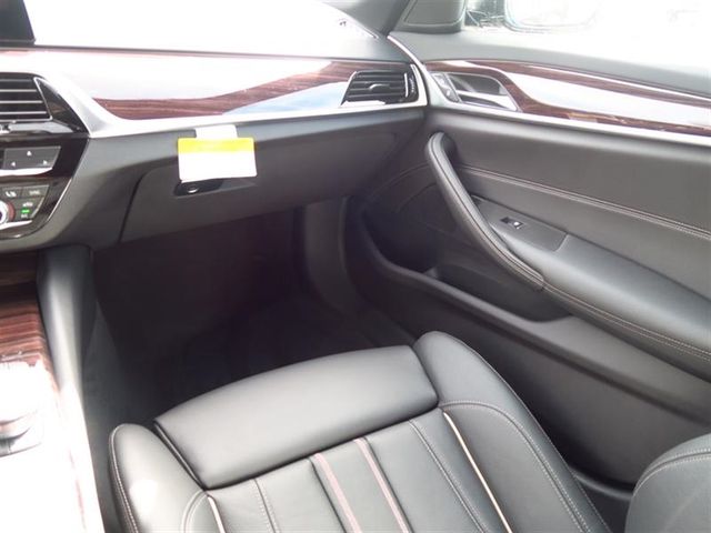 2018 BMW 5 Series 530i - 16804740 - 7