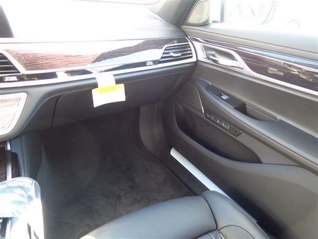 2018 BMW 7 Series 750i - 16944365 - 7
