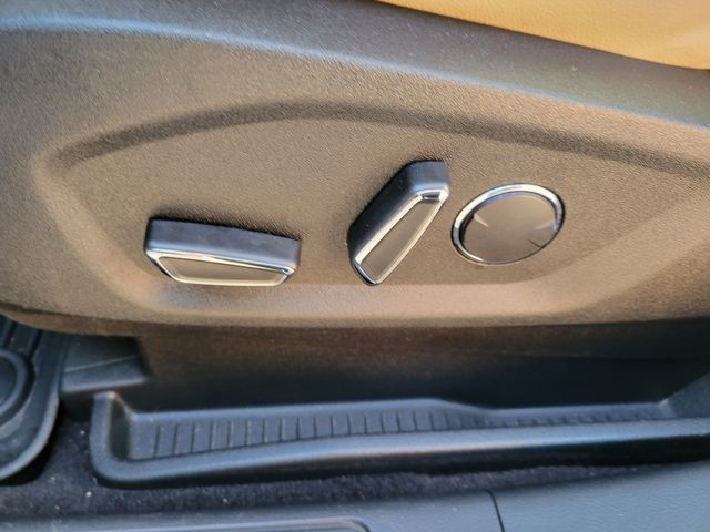 2019 Ford Edge SEL Sport Utility 4D - 21354860 - 19