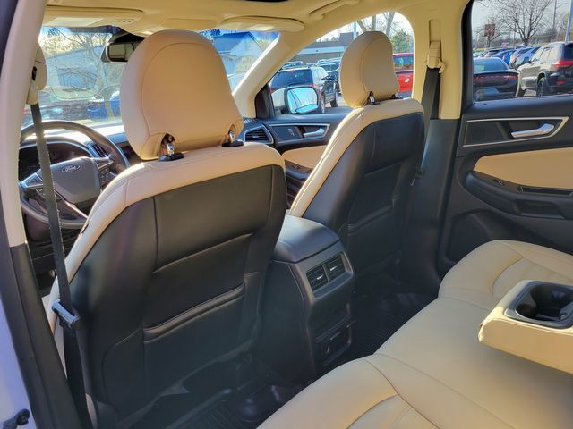 2019 Ford Edge SEL Sport Utility 4D - 21354860 - 28