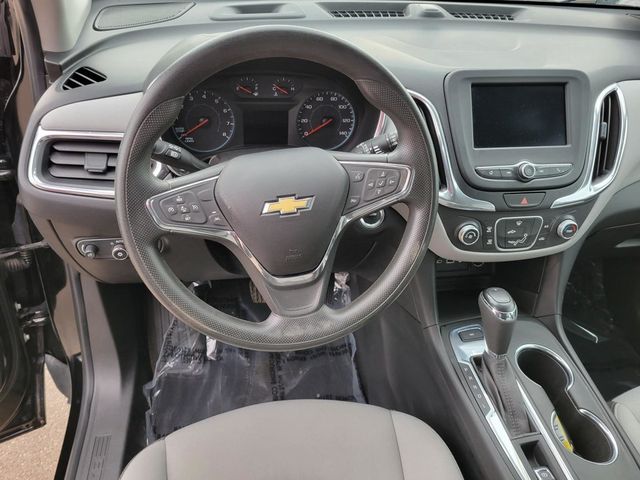 2020 Chevrolet Equinox LS Sport Utility 4D - 22319598 - 5