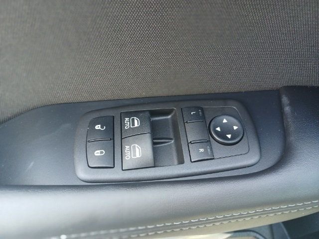 2022 Dodge Challenger SXT RWD - 21425646 - 12