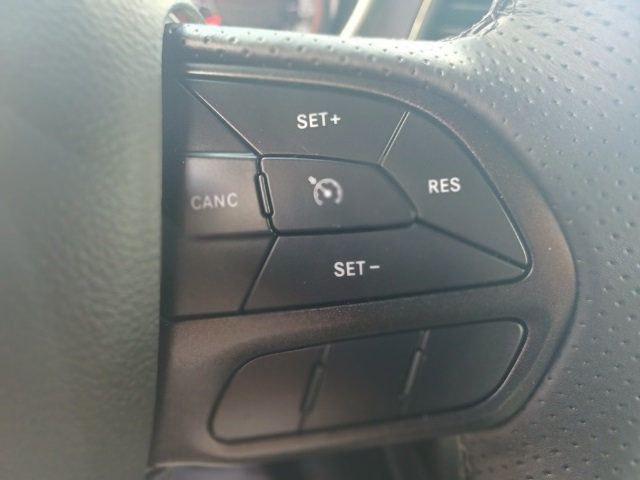 2022 Dodge Challenger SXT RWD - 21425646 - 33