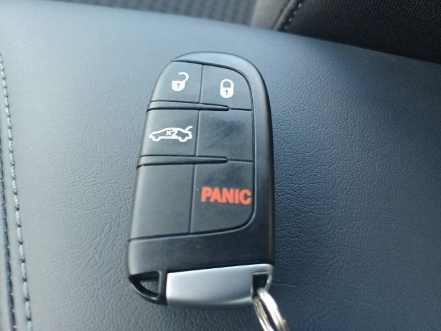 2022 Dodge Challenger SXT RWD - 21425646 - 52