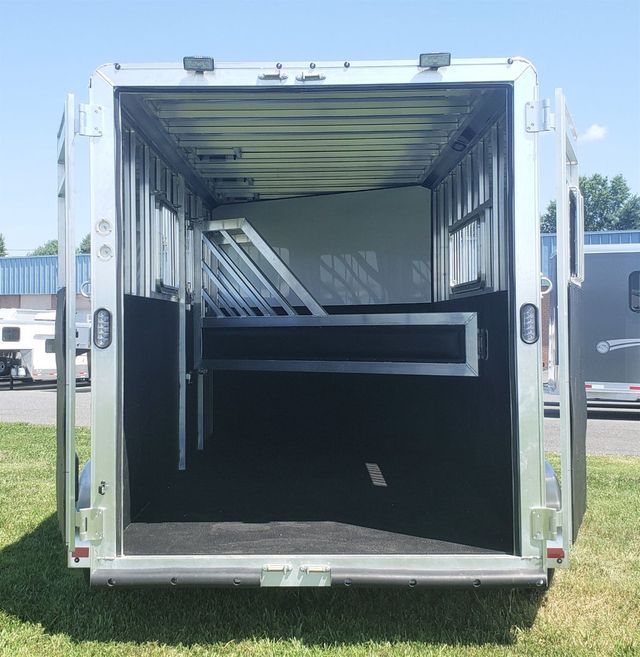 2022 Frontier 3 Horse Slant With Drop Feed Windows  - 21467369 - 3