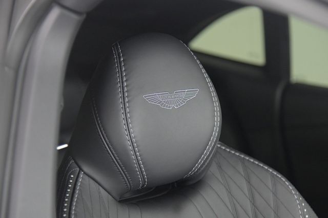 2023 Aston Martin DBX AWD - 21942436 - 18