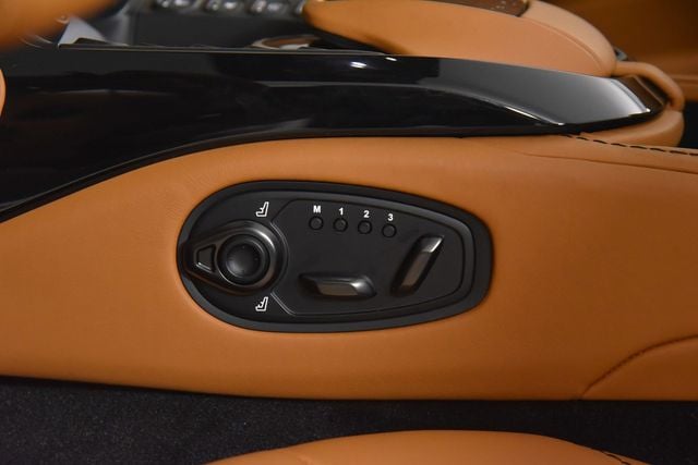 2023 Aston Martin Vantage Roadster  - 22049604 - 16
