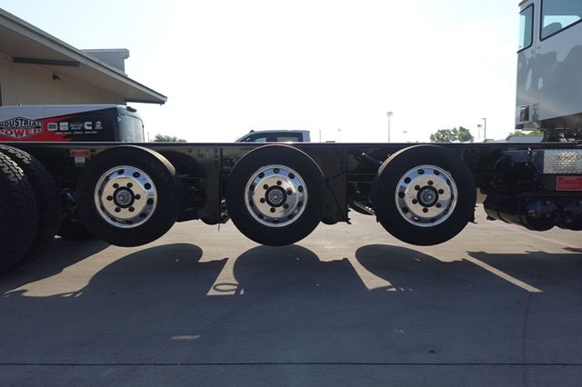 2023 Autocar DC64 Cab & Chassis - Diesel - 22902736 - 24