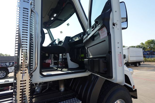 2023 Autocar DC64 Cab & Chassis - Diesel - 22902736 - 73