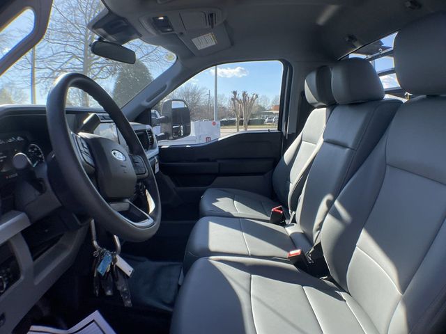 2023 Ford Super Duty F-550 DRW XL - 22461260 - 22