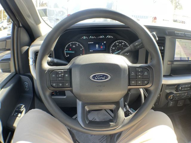 2023 Ford Super Duty F-550 DRW XL - 22461260 - 32