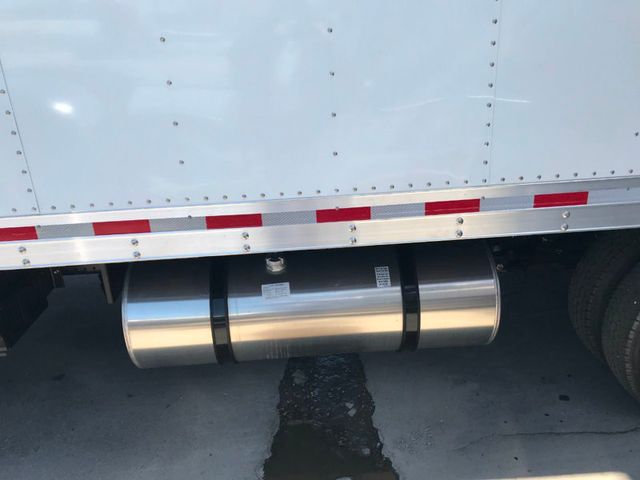 2023 Isuzu NPR HD DIESEL 2023 Isuzu 18' Box - 21950808 - 5