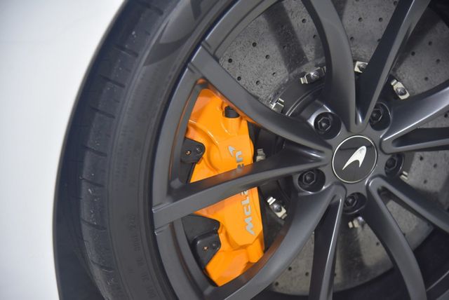 2023 McLaren Artura Performance Coupe - 22164124 - 33