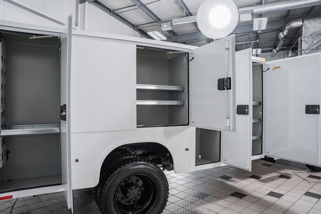 2024 Chevrolet Silverado 5500 HD Work Truck - 22868367 - 19