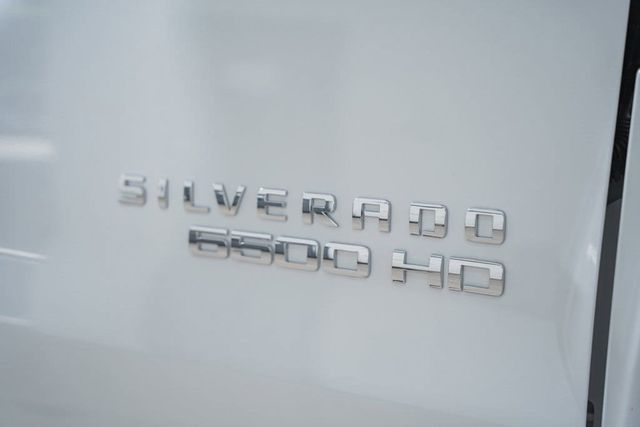 2024 Chevrolet Silverado 6500 HD Work Truck - 22868372 - 10