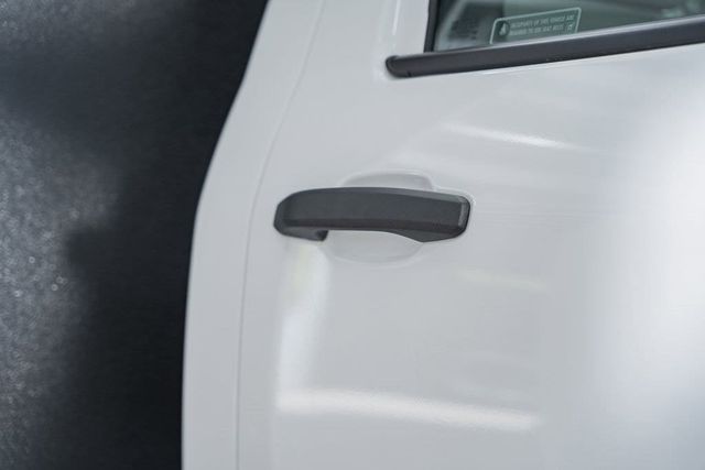2024 Chevrolet Silverado 6500 HD Work Truck - 22868372 - 11