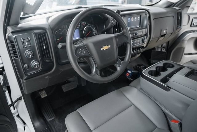 2024 Chevrolet Silverado 6500 HD Work Truck - 22868372 - 27
